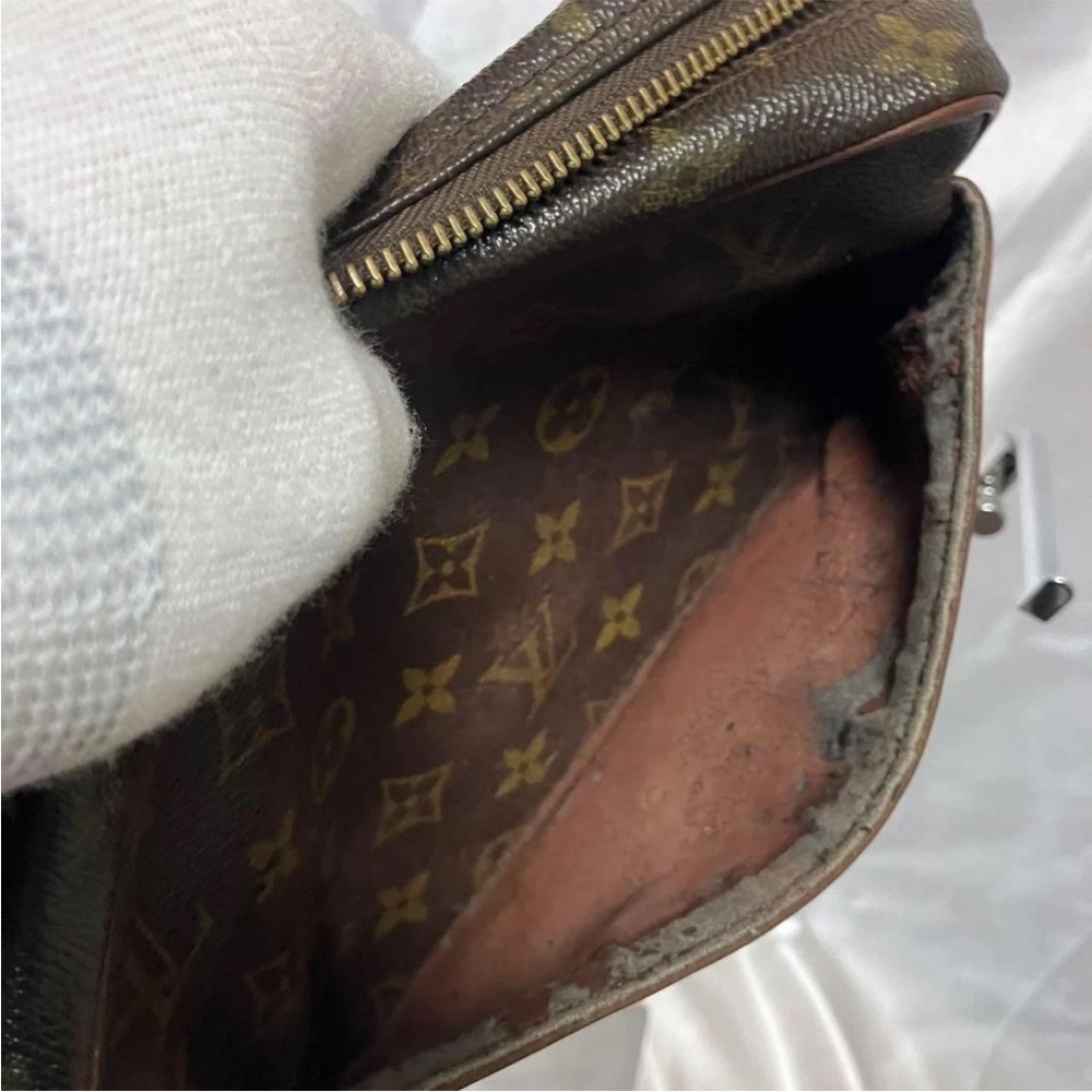 Louis Vuitton Dark Brown Monogram Toiletry Bag Unisex - Picture 4 of 9